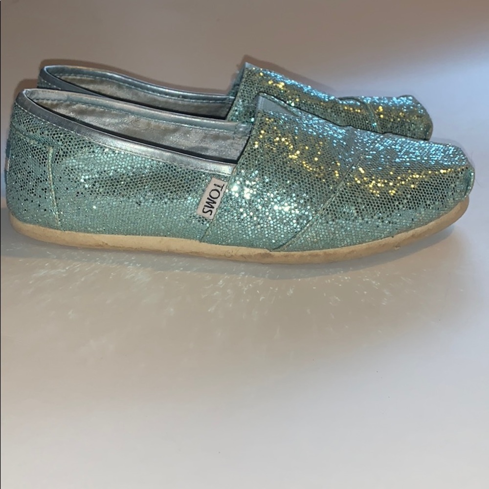 Women’s Toms